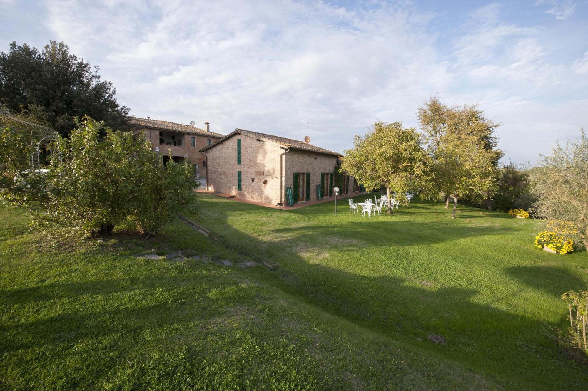 Agriturismo San Giorgio Monteroni dʼArbia Habitación foto
